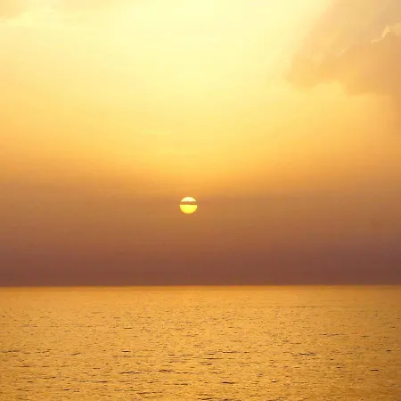 The Lighthouse Arrifana Quarto em Acomodações Particulares Aljezur