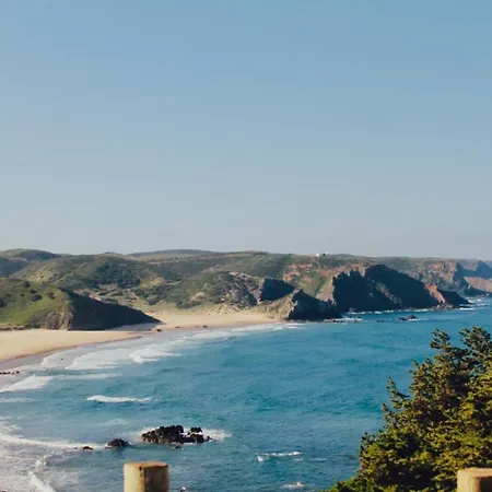 The Lighthouse Arrifana Quarto em Acomodações Particulares